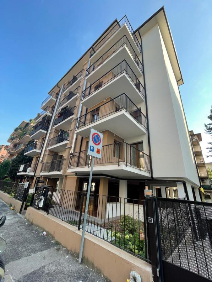 La Maison De Nini Apartman Verona Kültér fotó